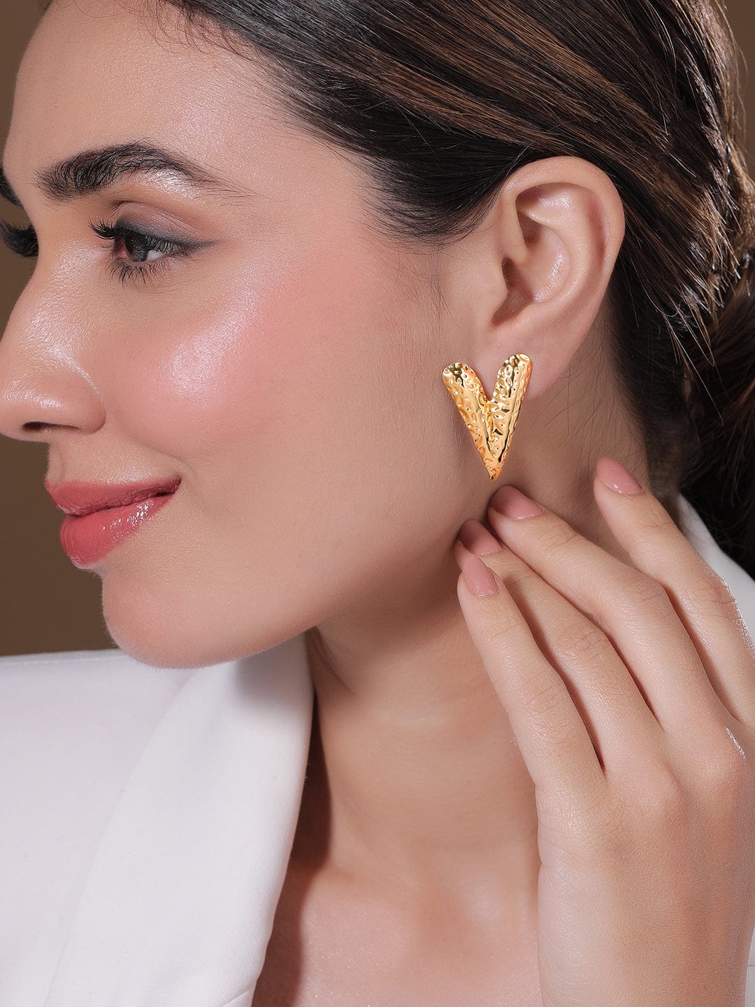 18kt-gold-plated-stainless-steel-tarnish-free-waterproof-textured-v-shape-stud-earrings-earrings-36848036479150.jpg