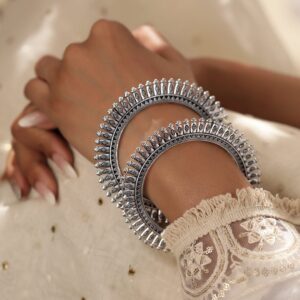 Set Of 2 Vintage-Inspired Oxidized Silver Plated Bangles - 2.4